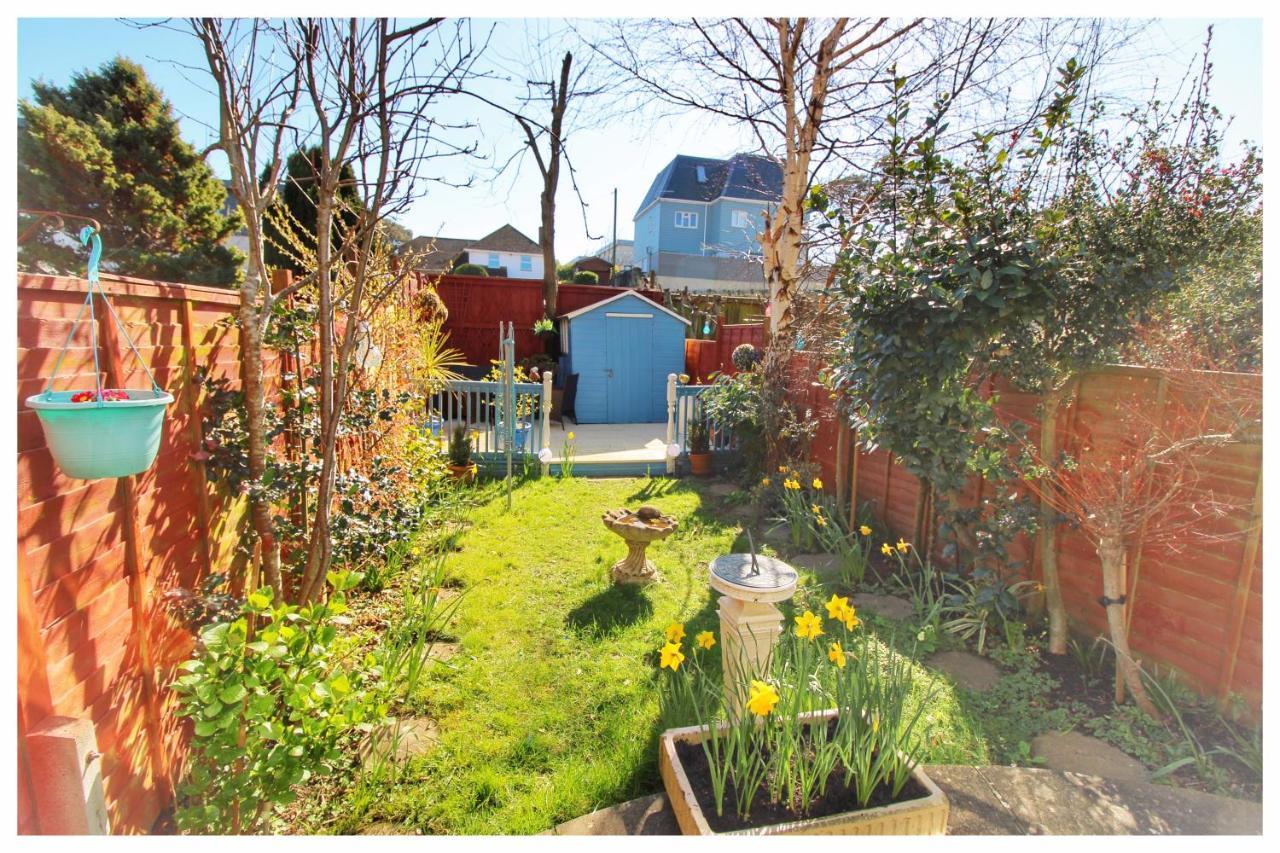 サンダウンSelf Contained Flat With Private Garden & Parkingアパートメント エクステリア 写真