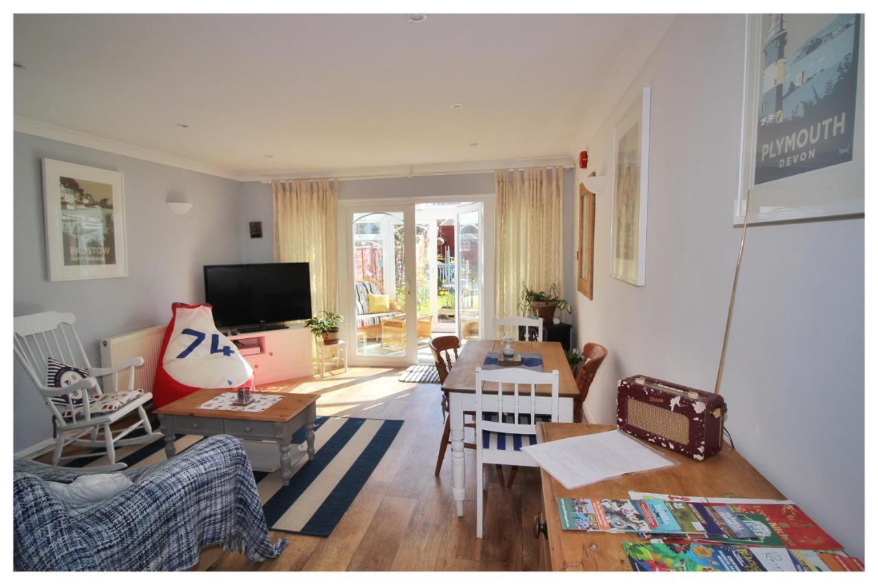 サンダウンSelf Contained Flat With Private Garden & Parkingアパートメント エクステリア 写真